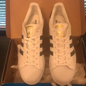 Adidas superstar foundation